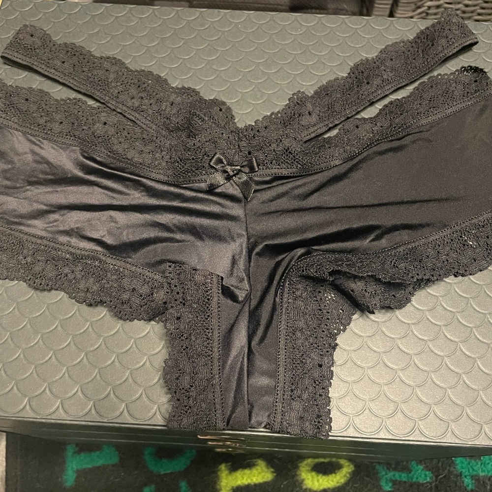PINK Victoria's Secret Multicolor Lace and Star Panties Set - Picture 10 of 12